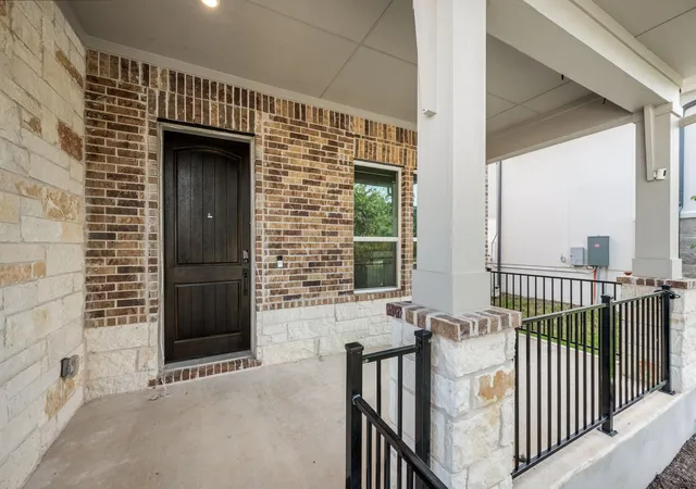 Photo 3 of Single family home for sale at 112 Springhouse Rd, Georgetown, TX 78628 | MLS# 3686470 | Listing updated on 2026-08-08