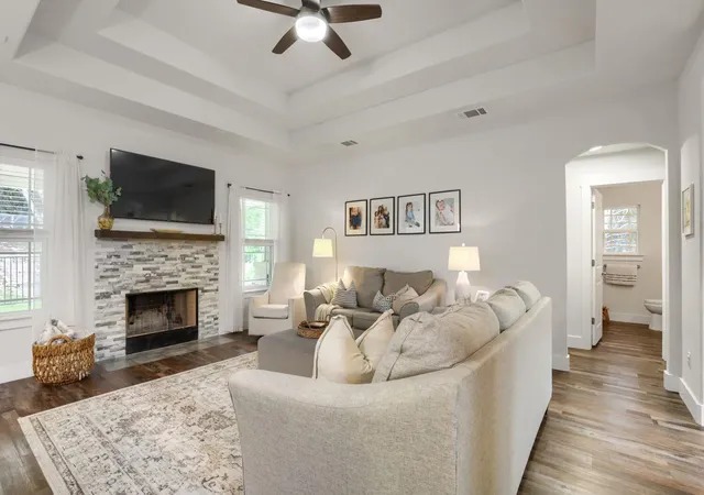 3rd image of 6101 Cimmaron Trl, Lago Vista, TX 78645 | MLS# 2346883