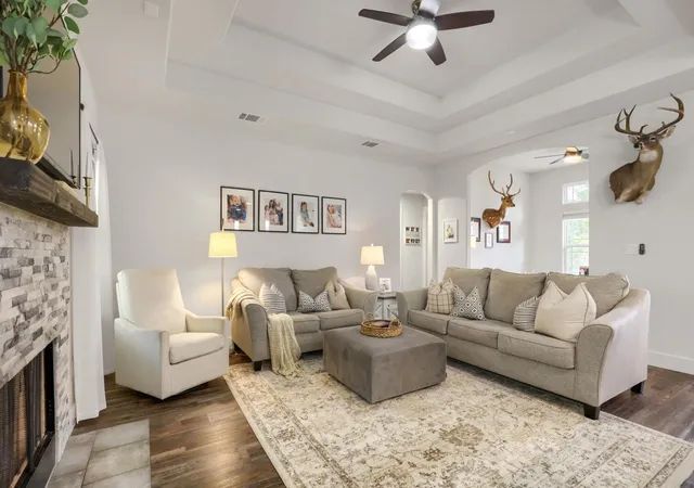4th image of 6101 Cimmaron Trl, Lago Vista, TX 78645 | MLS# 2346883
