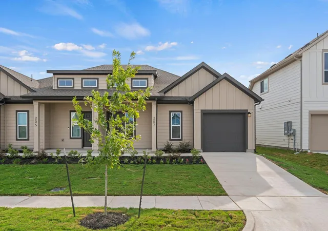 Photo 3 of Single family home for sale at 207 Backwood Pass, Taylor, TX 76574 | MLS# 9445501 | Listing updated on 2026-09-03