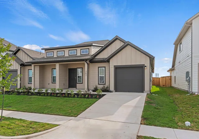 Photo 3 of Single family home for sale at 207 Backwood Pass, Taylor, TX 76574 | MLS# 9445501 | Listing updated on 2026-10-05