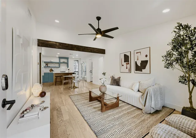 Photo 2 of Single family home for sale at 509 Westmorland Dr, Austin, TX 78745 | MLS# 3191722 | Listing updated on 2026-09-21