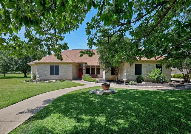 Photo 2 of Single family home for sale at 101 Lakeview Ln, Georgetown, TX 78633 | MLS# 8431423 | Listing updated on 2026-08-16