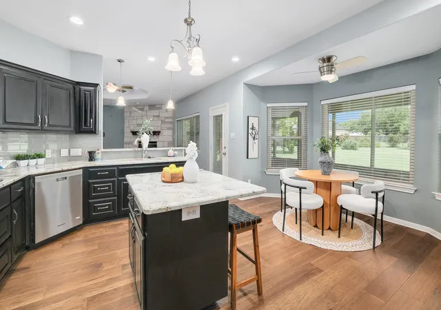 Photo 3 of Single family home for sale at 101 Lakeview Ln, Georgetown, TX 78633 | MLS# 8431423 | Listing updated on 2026-08-16
