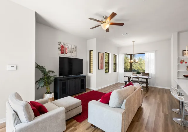Listing Photo 4 - Condo for sale in building located at 5315 La Crosse Ave, Austin, TX 78739 - Unit #1