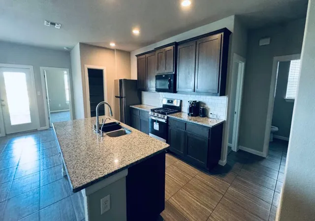 4th image of 7932 Castelardo Pl, Round Rock, TX 78665 | MLS# 5449663