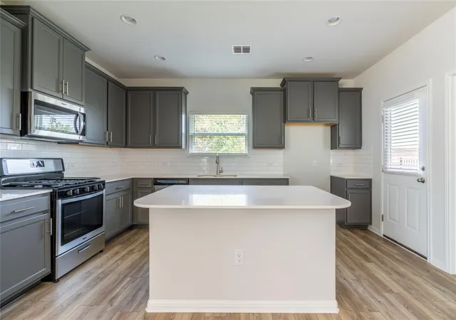 Photo 4 of Single family home for sale at 9601 Dawn Pearl Dr #21, Austin, TX 78748 | MLS# 4008844 | Listing updated on 2026-07-06