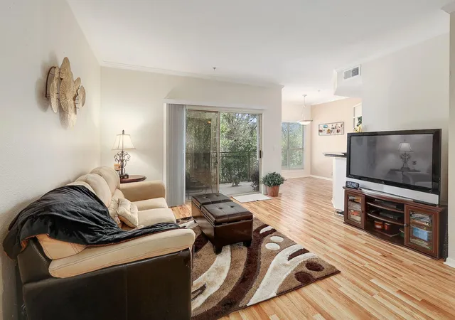 Photo 2 of Condo for sale at 6000 Shepherd Mountain Cv #807, Austin, TX 78730 | MLS# 1945192 | Listing updated on 2026-08-20