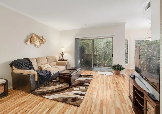 Photo 4 of Condo for sale at 6000 Shepherd Mountain Cv #807, Austin, TX 78730 | MLS# 1945192 | Listing updated on 2026-08-20