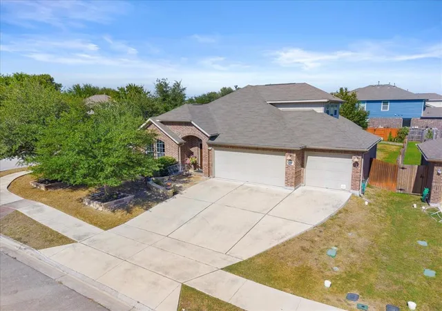Photo 3 of Single family home for sale at 349 Razzmatazz Trl, Buda, TX 78610 | MLS# 2924281 | Listing updated on 2026-09-10