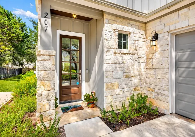 Photo 3 of Single family home for sale at 207 Fairlake Cir, Austin, TX 78734 | MLS# 5329880 | Listing updated on 2026-10-04
