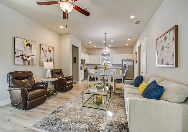 5th image of 207 Fairlake Cir, Lakeway, TX 78734 | MLS# 5329880