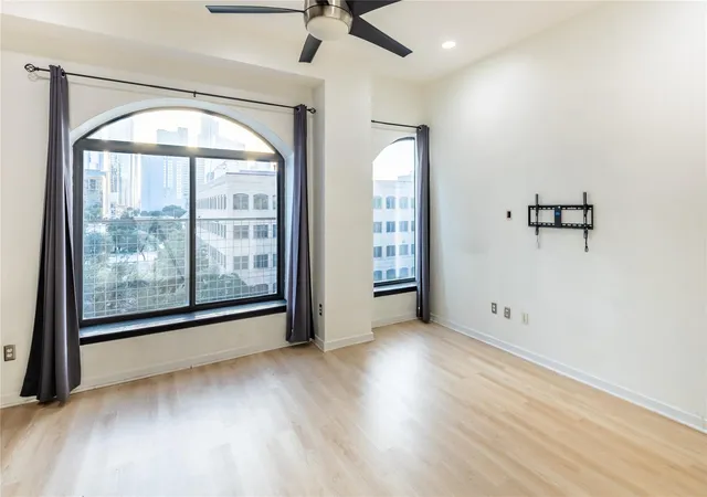 2nd image of 507 Sabine St #404, Austin, TX 78701 | MLS# 2663963