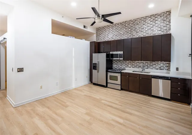 3rd image of 507 Sabine St #404, Austin, TX 78701 | MLS# 2663963