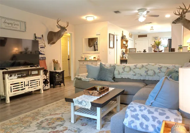 4th image of 304 Mildred St, Burnet, TX 78611 | MLS# 9020232
