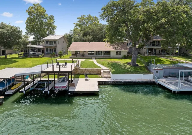 1st image of 611 Lake Placid Dr, Seguin, TX 78155 | MLS# 7349128