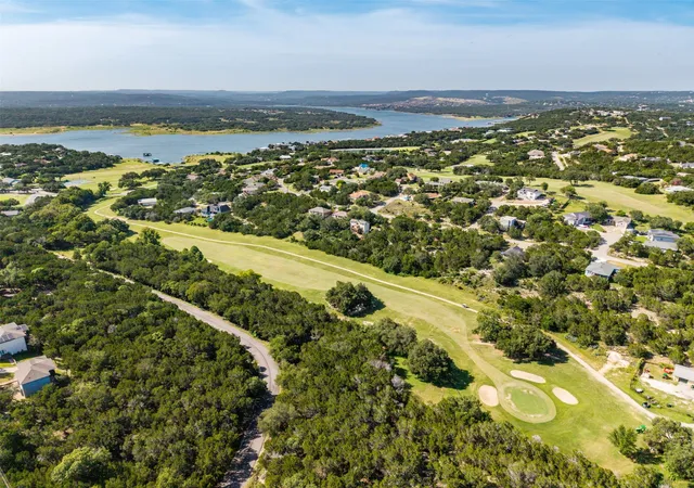 2nd image of 4712 Country Club Dr, Lago Vista, TX 78645 | MLS# 3459188