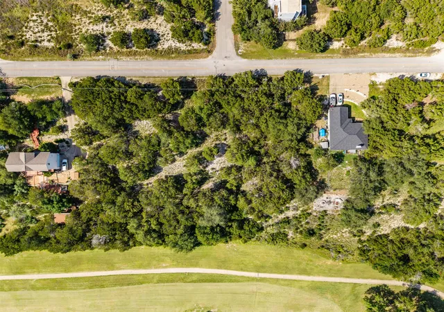 4th image of 4712 Country Club Dr, Lago Vista, TX 78645 | MLS# 3459188