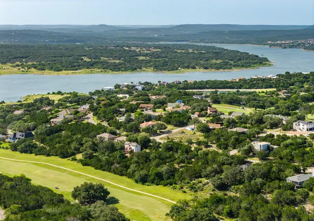 2nd image of 4714 Country Club Dr, Lago Vista, TX 78645 | MLS# 1507615