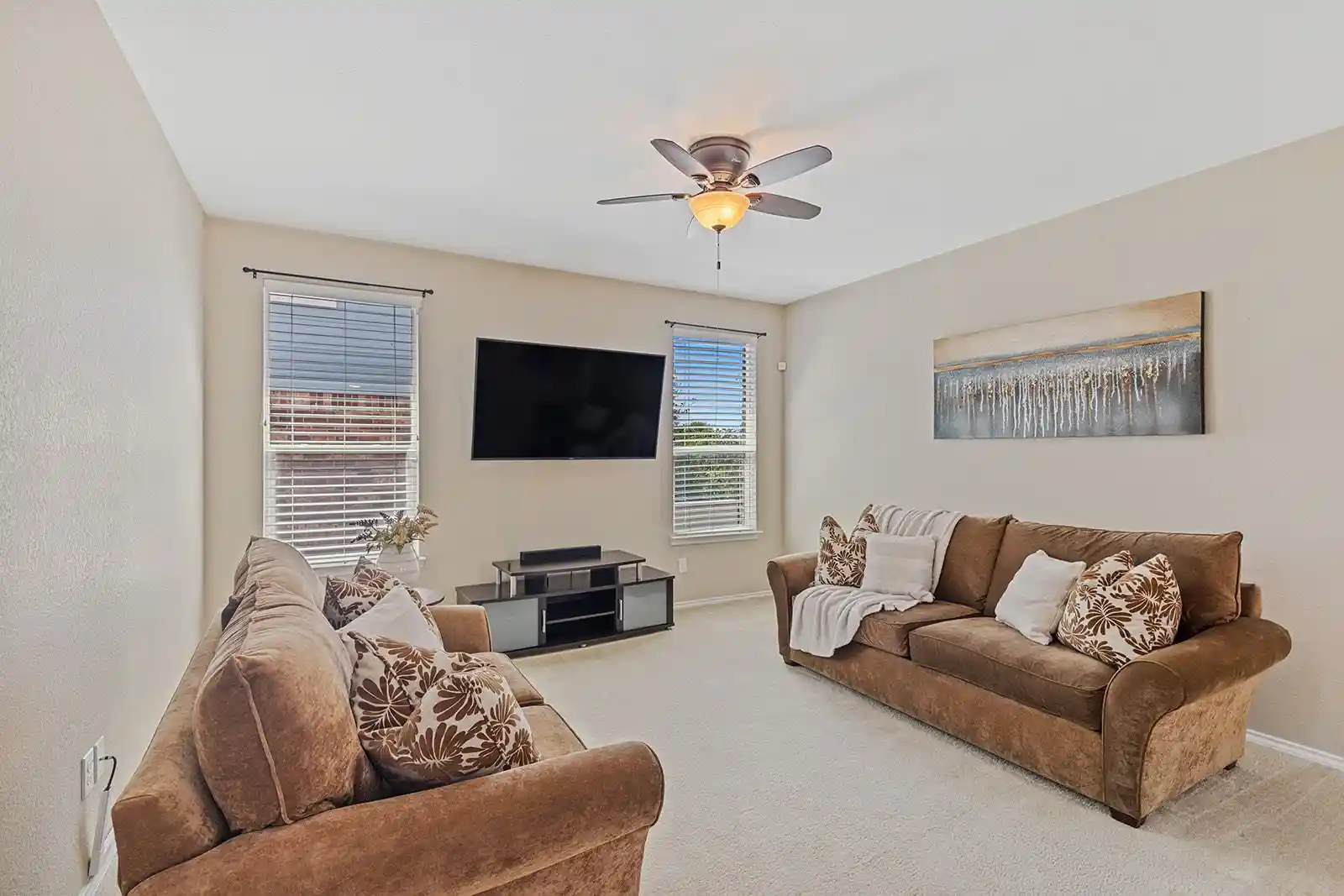 Photo 3 of Single family home for sale at 437 Sheepshank Dr, Georgetown, TX 78633 | MLS# 1254340 | Listing updated on 2026-10-09