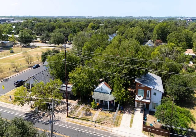 4th image of 2907 E 5Th St, Austin, TX 78702 | MLS# 2450160