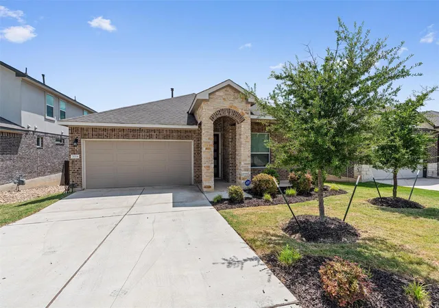 Homes for sale in Georgetown, TX | 2024 Centerline Ln, Georgetown, TX 78628 | MLS# 6114025