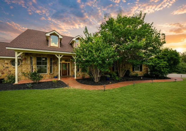 2nd image of 501 Goodnight Trl, Dripping Springs, TX 78620 | MLS# 3969314