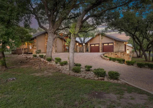 Homes for sale in Horseshoe Bay, TX | 624 Hi Stirrup, Horseshoe Bay, TX 78657 | MLS# 1997204