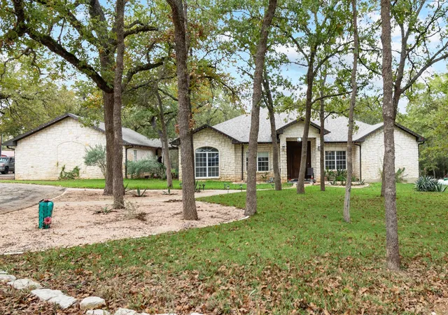 2nd image of 346 The Oaks Blvd, Elgin, TX 78621 | MLS# 8120433