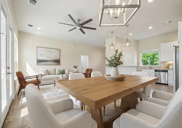 Photo 4 of Sale Pending at 6 Round Blf Cir, Wimberley, TX 78676 | MLS# 7601652 | Listing updated on 2026-09-17