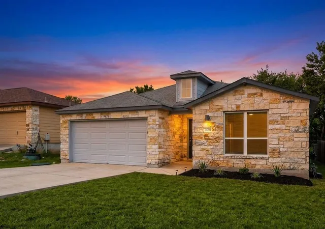 Photo 1 of Single family home for sale at 21709 Crystal Way, Lago Vista, TX 78645 | MLS# 2715635 | Listing updated on 2026-08-31