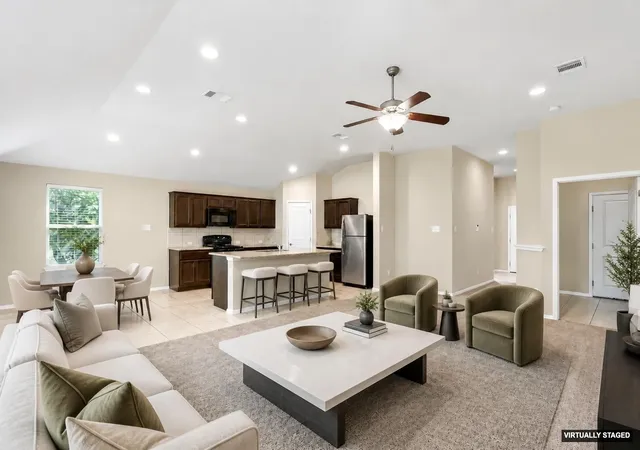 Photo 2 of Single family home for sale at 21709 Crystal Way, Lago Vista, TX 78645 | MLS# 2715635 | Listing updated on 2026-08-31