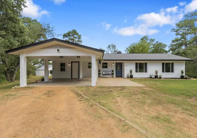4th image of 28 Lost Pines Ave, Bastrop, TX 78602 | MLS# 6779239