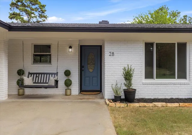 5th image of 28 Lost Pines Ave, Bastrop, TX 78602 | MLS# 6779239