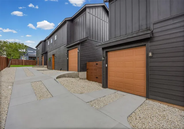 Photo 3 of Single family home for sale at 7310 Carver Ave #2, Austin, TX 78752 | MLS# 7127610 | Listing updated on 2026-08-31