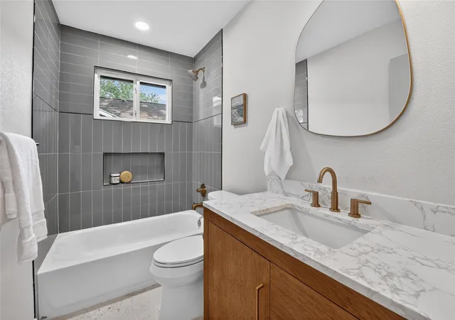 4th image of 2412 Aldford Dr, Austin, TX 78745 | MLS# 3150043