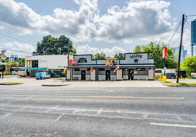 image of 1111 W 10Th St, Austin, TX 78703