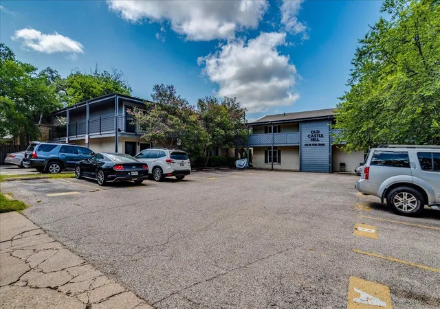 image of 1111 W 10Th St, Austin, TX 78703