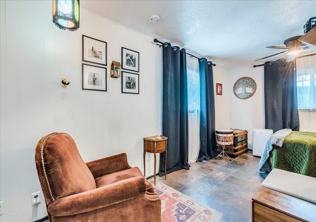 4th image of 1111 W 10Th St, Austin, TX 78703