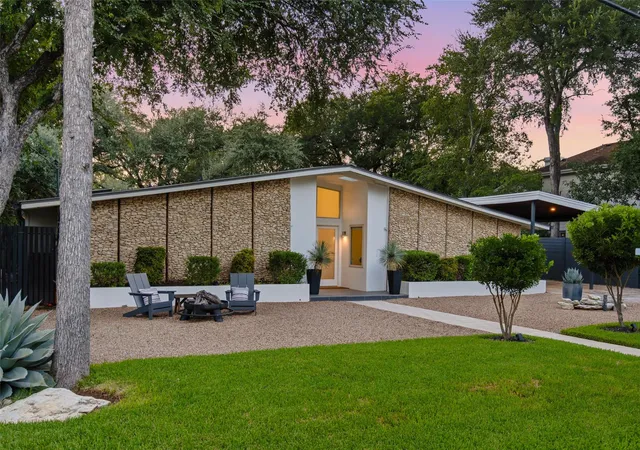 1st image of 412 Ridgewood Rd, West Lake Hills, TX 78746 | MLS# 3778936