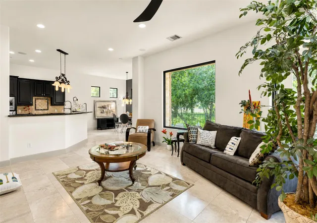 Photo 4 of Single family home for sale at 1 Treehaven Ln, The Hills, TX 78738 | MLS# 4419673 | Listing updated on 2026-08-30
