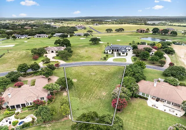 Homes for sale in Spicewood, TX | 2200 Lauren Dr, Spicewood, TX 78669 | MLS# 5198402