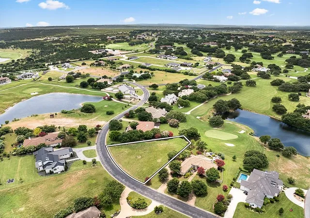 Homes for sale in Spicewood, TX | 2200 Lauren Dr, Spicewood, TX 78669 | MLS# 5198402