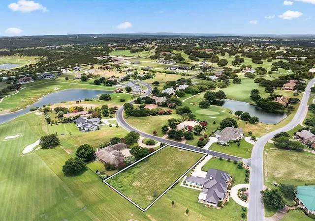 Homes for sale in Spicewood, TX | 2209 Lauren Dr, Spicewood, TX 78669 | MLS# 8389135