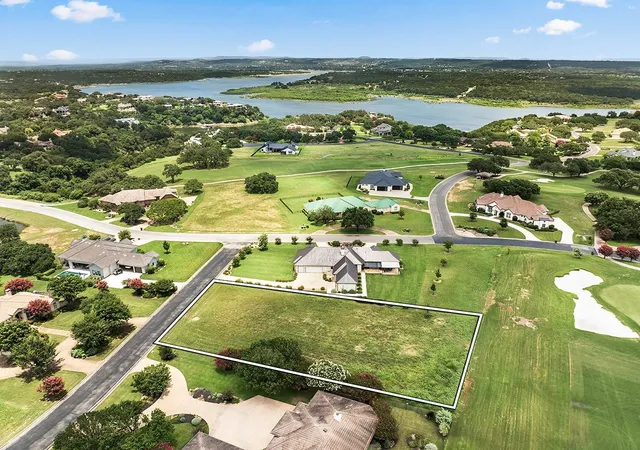 Homes for sale in Spicewood, TX | 2209 Lauren Dr, Spicewood, TX 78669 | MLS# 8389135