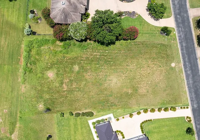 Homes for sale in Spicewood, TX | 2209 Lauren Dr, Spicewood, TX 78669 | MLS# 8389135