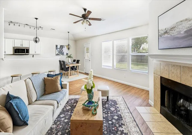 Photo 3 of Single family home for sale at 107 Fossil Trl, Leander, TX 78641 | MLS# 7329757 | Listing updated on 2026-09-12