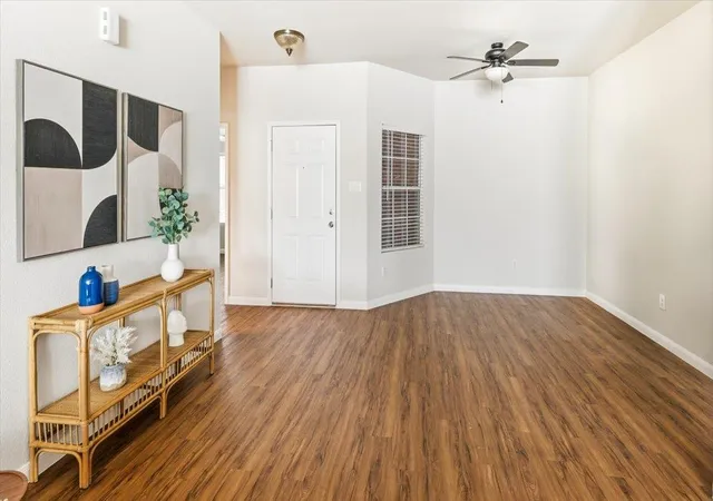 Photo 4 of Single family home for sale at 107 Fossil Trl, Leander, TX 78641 | MLS# 7329757 | Listing updated on 2026-09-12