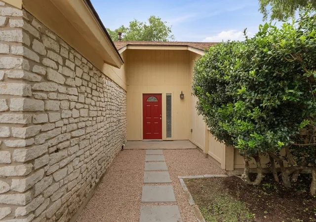 Photo 2 of Sale Pending at 10218 Missel Thrush Dr, Austin, TX 78750 | MLS# 8180507 | Listing updated on 2026-08-29
