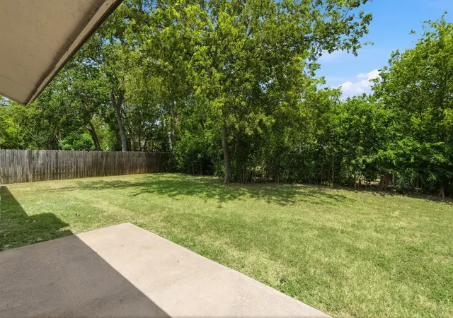 Photo 3 of Sale Pending at 10218 Missel Thrush Dr, Austin, TX 78750 | MLS# 8180507 | Listing updated on 2026-08-29
